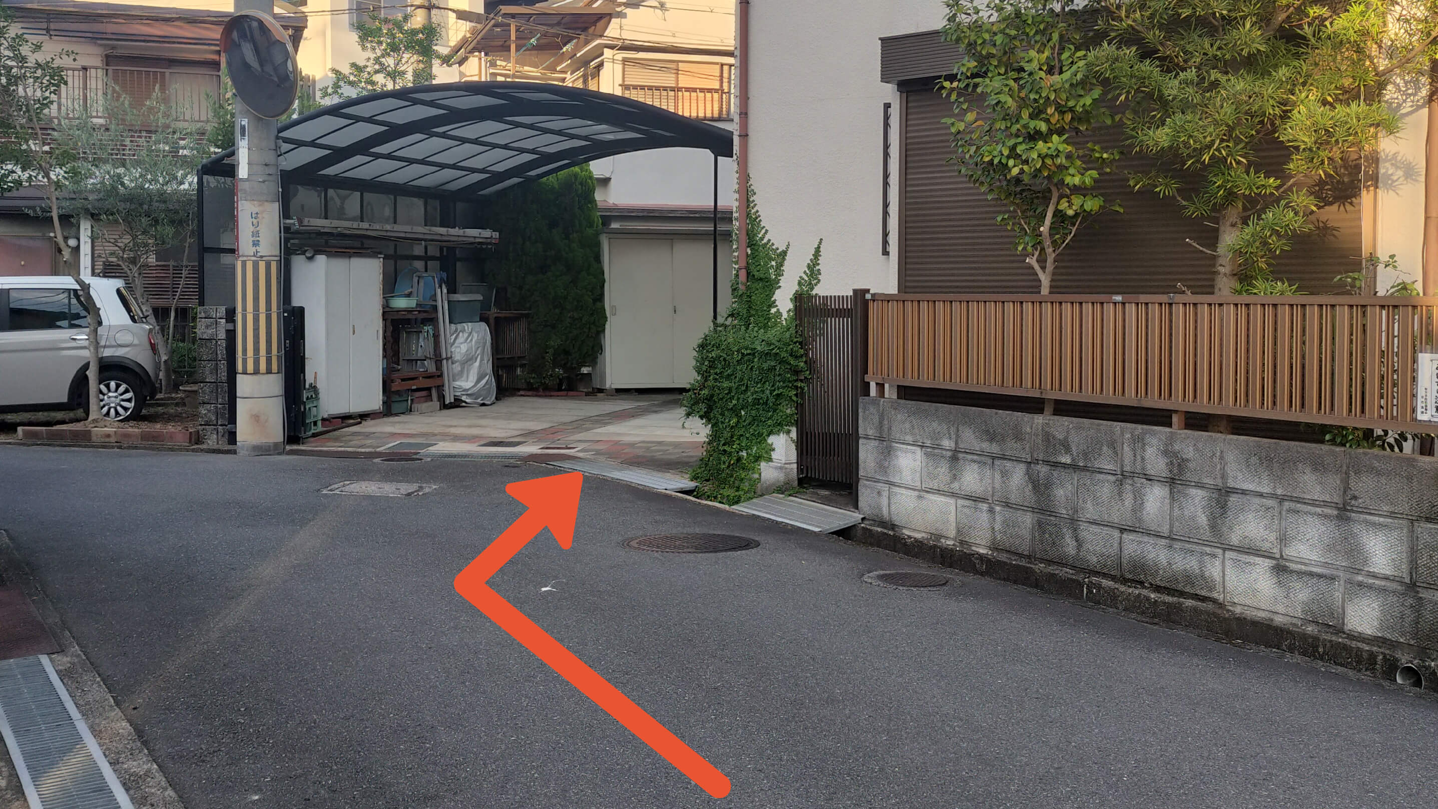 南中振1-51駐車場の写真