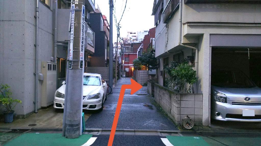 御茶ノ水駅 から 近くて安い 駐車場 350 24h 特p とくぴー