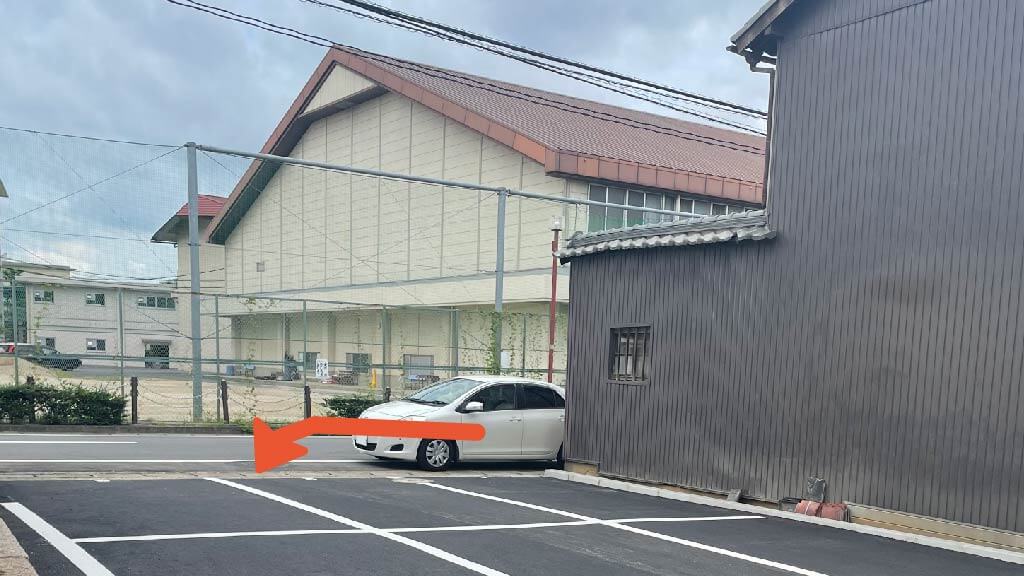 【3番】門田本町1-3-8駐車場の写真