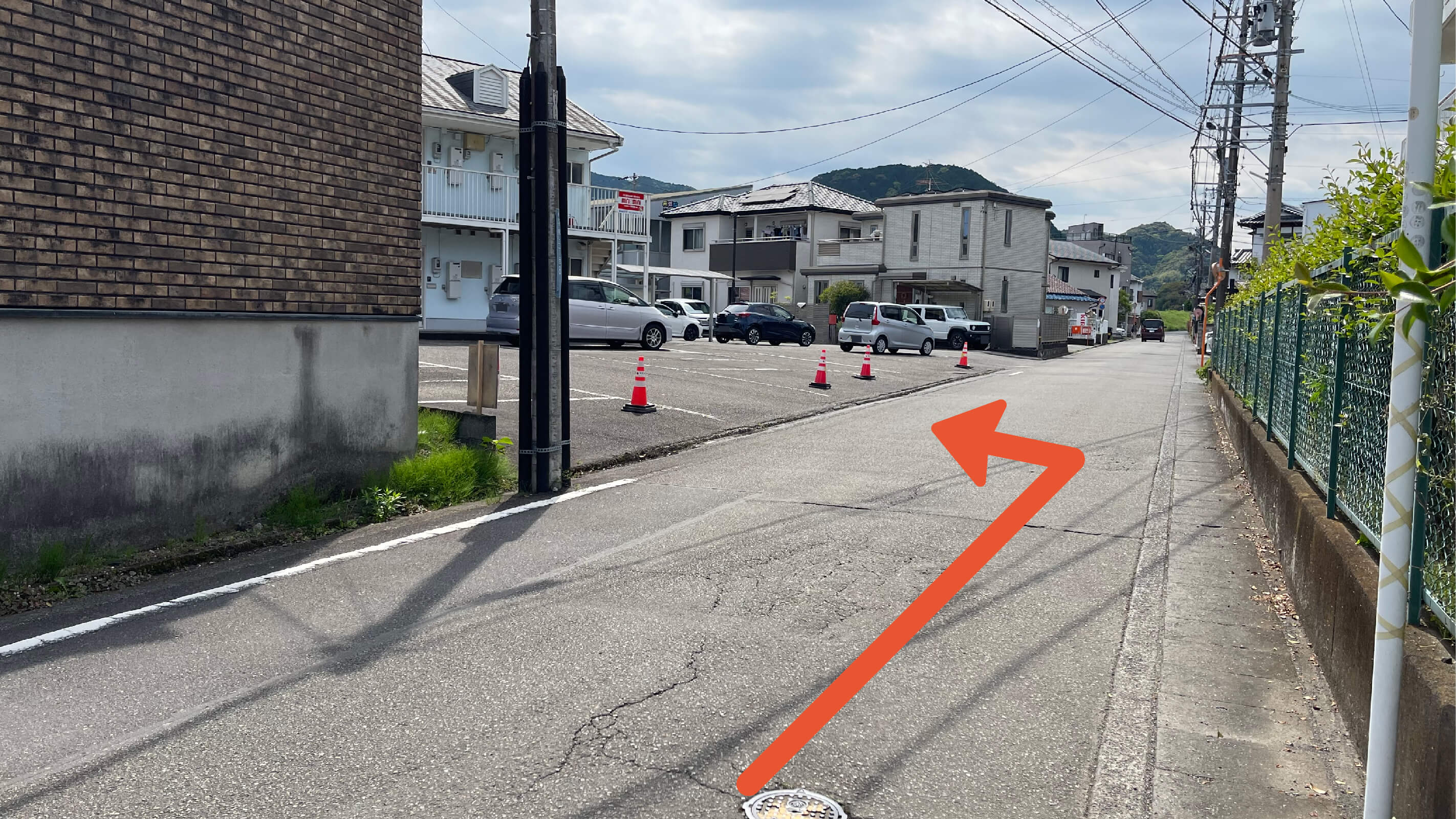 静岡市立服織小学校 から【 近くて安い 】駐車場｜特P (とくぴー)