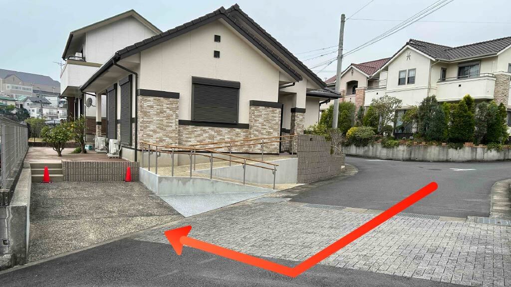 彦見町18-10駐車場の写真