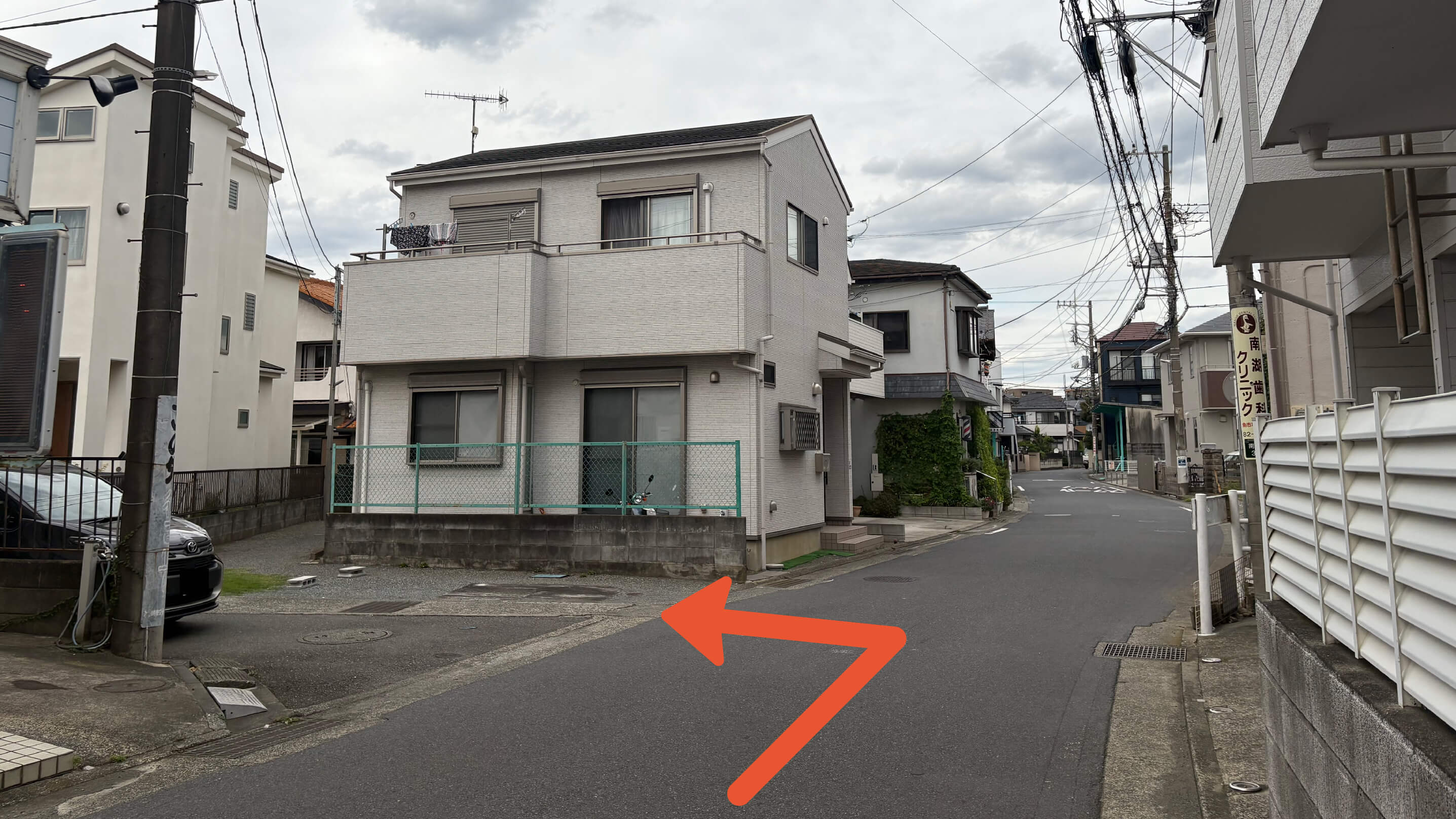 南湖2-3-6駐車場の写真