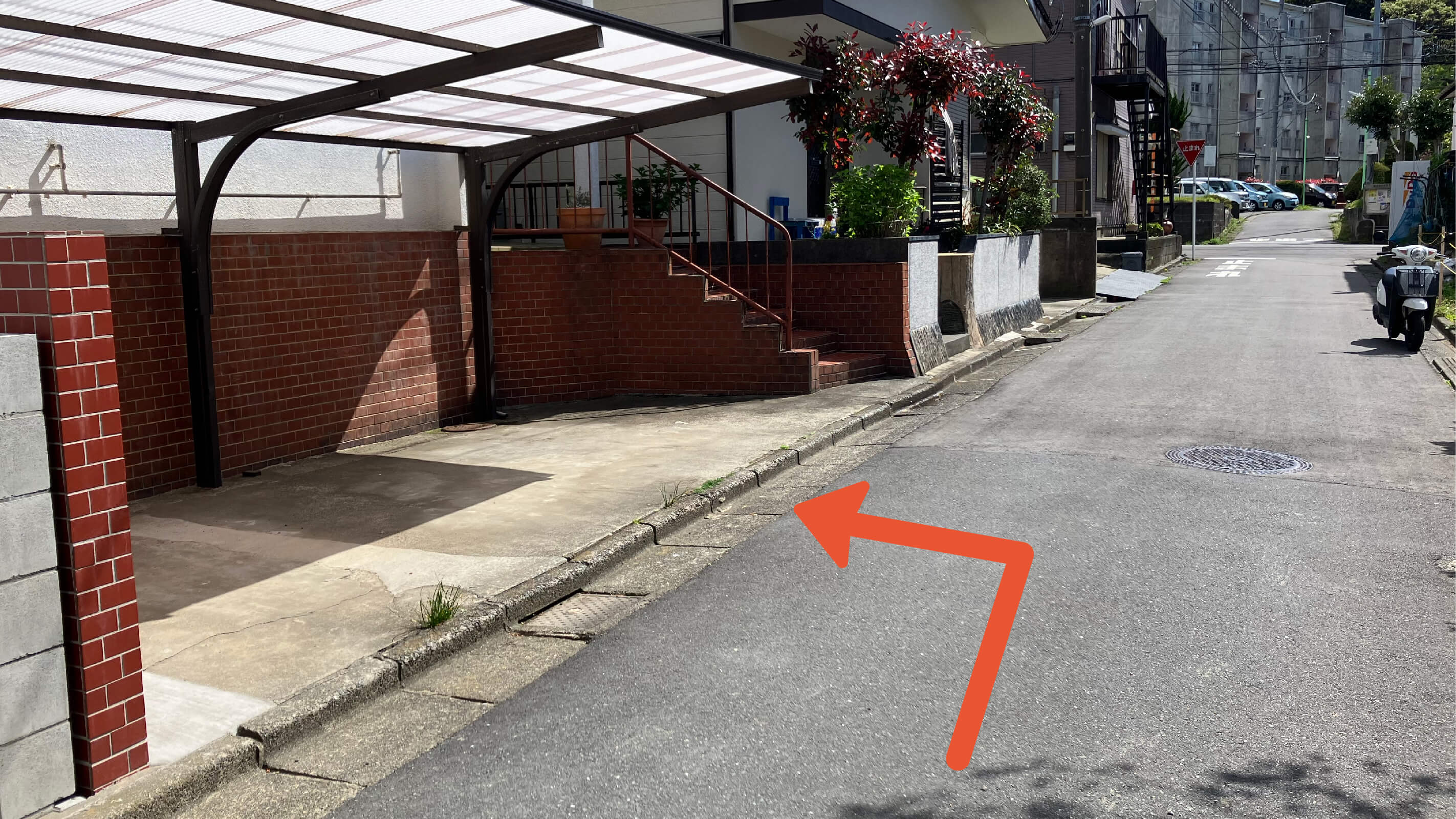 汐見台2-15-9駐車場の写真