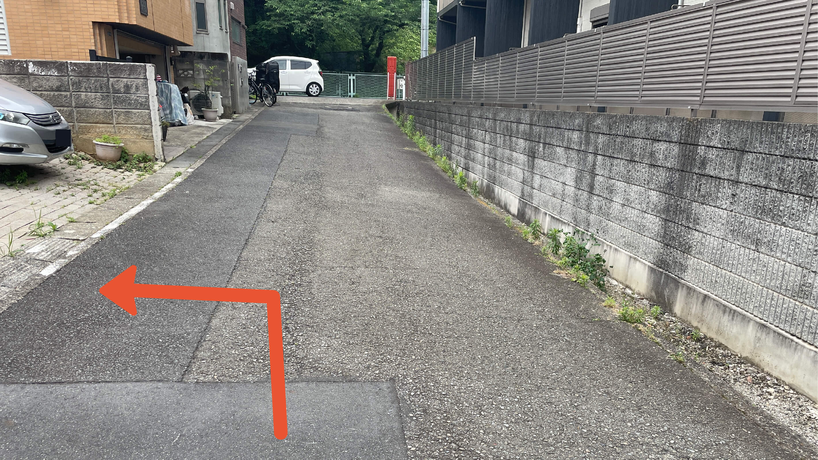 菅北浦2-11-9駐車場の写真