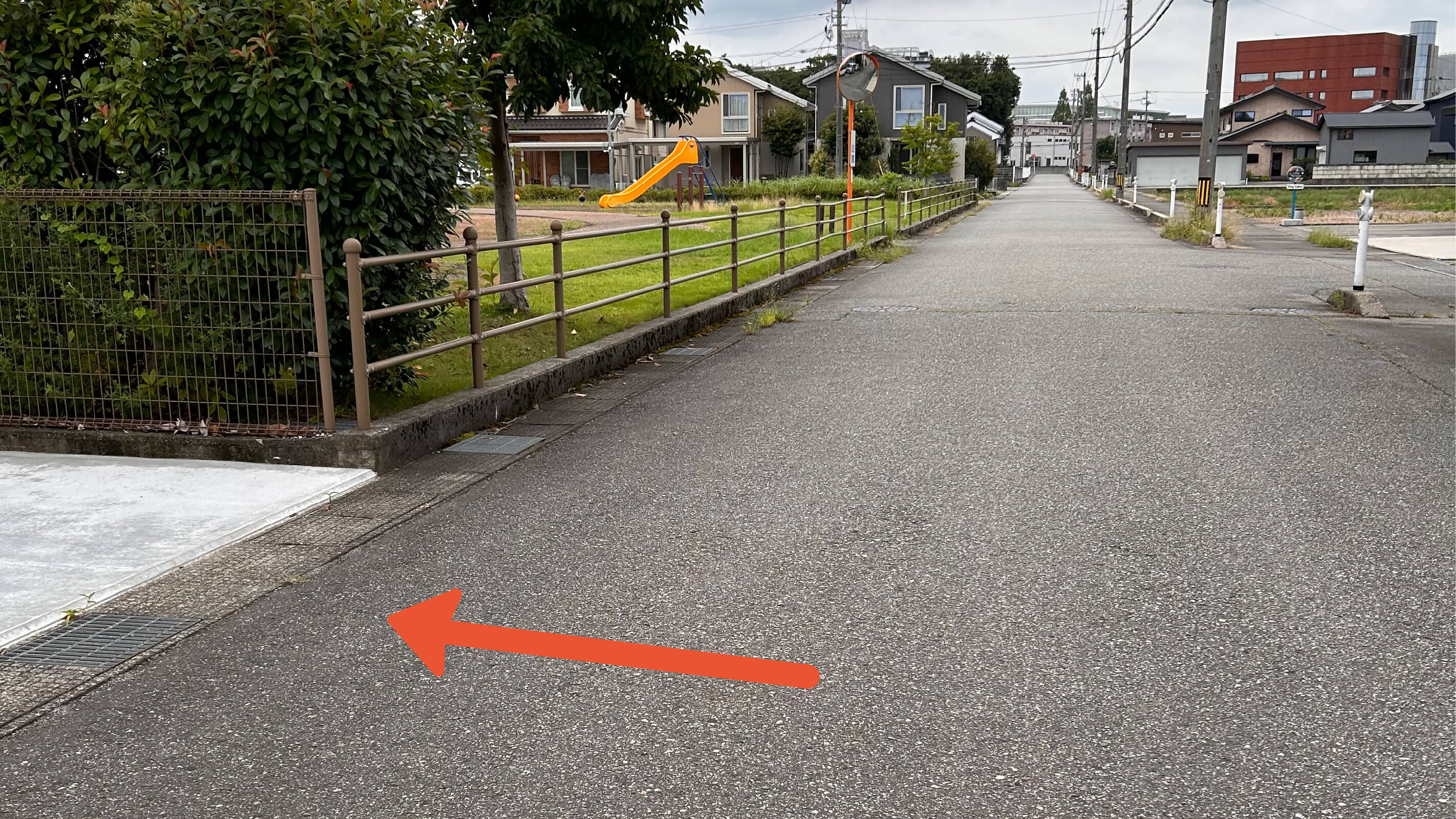 下新町10-27駐車場の写真