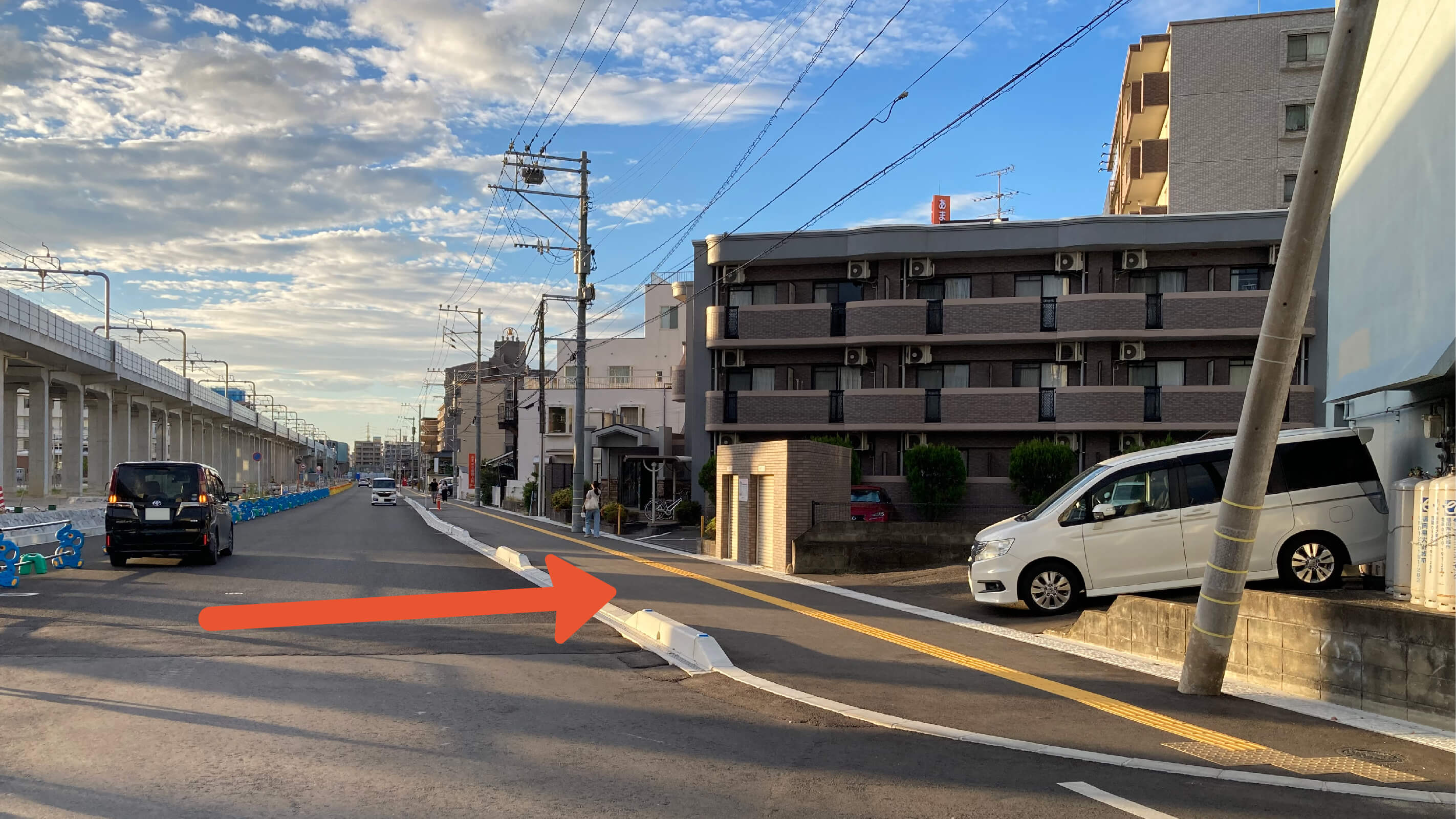 東大利1-14-18駐車場の写真