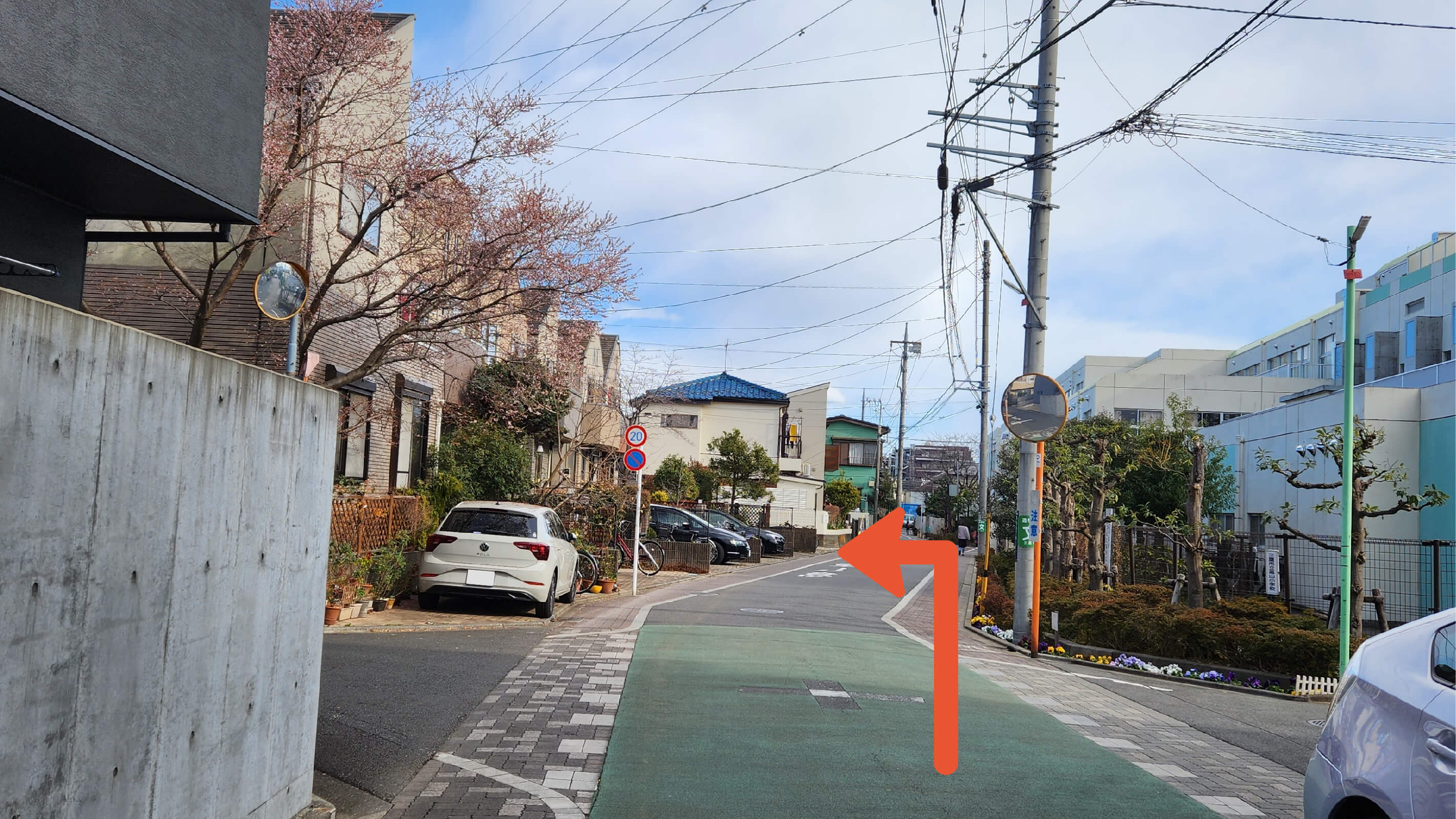 牟礼4-5-10駐車場の写真