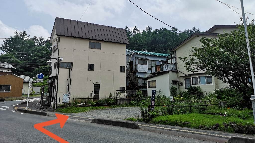 上村屋旅館 から 近くて安い 駐車場 500 4h 特p とくぴー