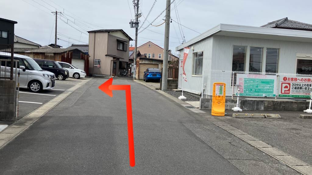神野町平久田１２駐車場の写真