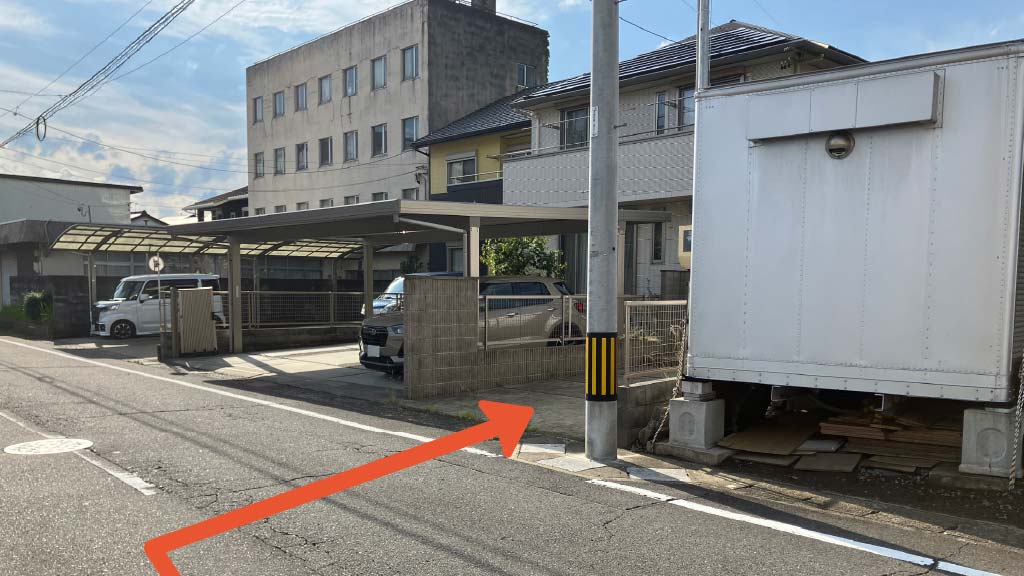 津島町4-11駐車場の写真