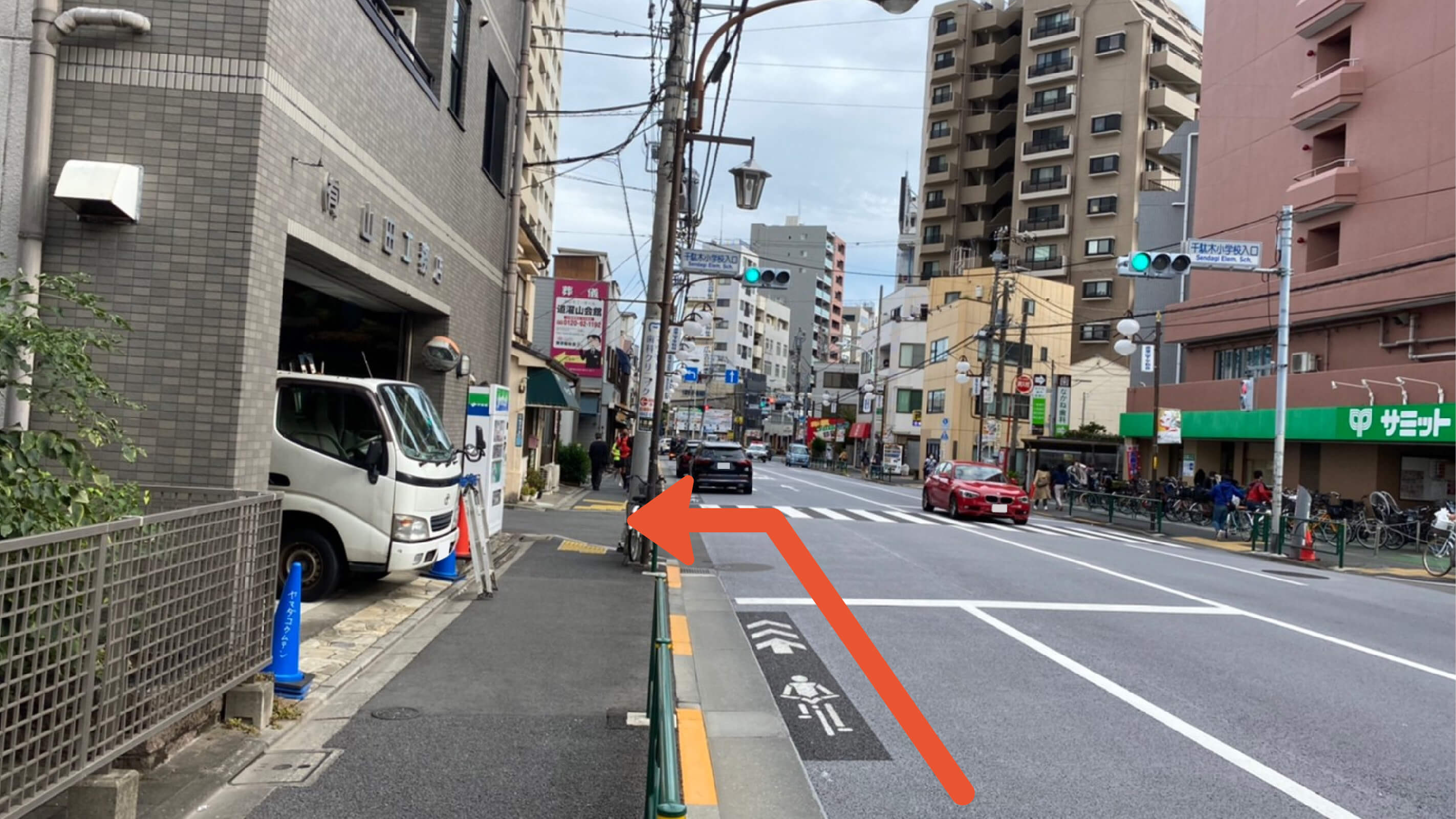 東京都荒川区西日暮里1丁目61 から【 近くて安い 】駐車場｜特P (とくぴー)