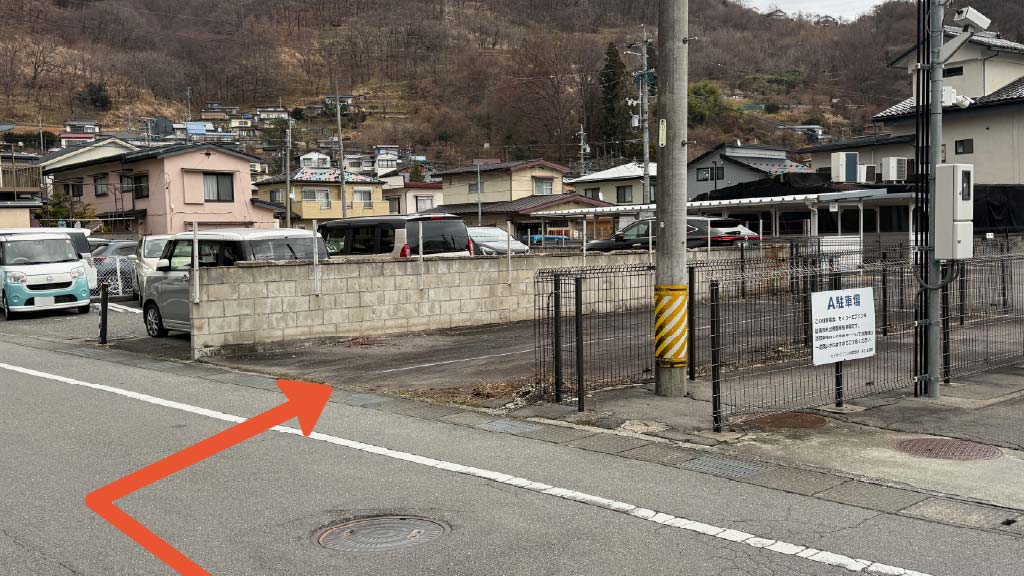 【諏訪山1丁目P】｜大型可・縦列可・月額6,000円(税込) 人気順】長野県諏訪市諏訪1丁目21-12 近くのおすすめ駐車場『12件