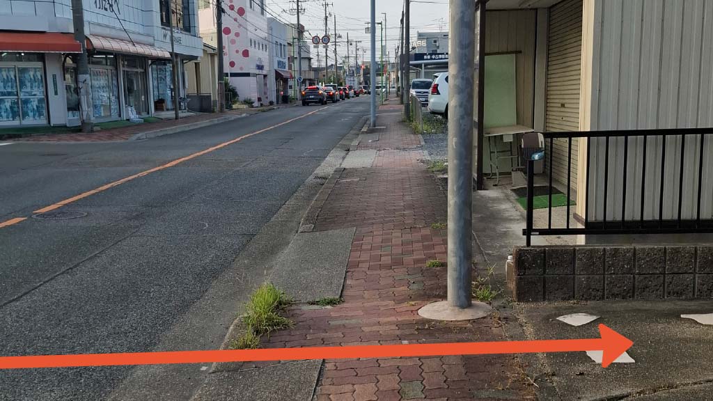 打中1-77駐車場の写真