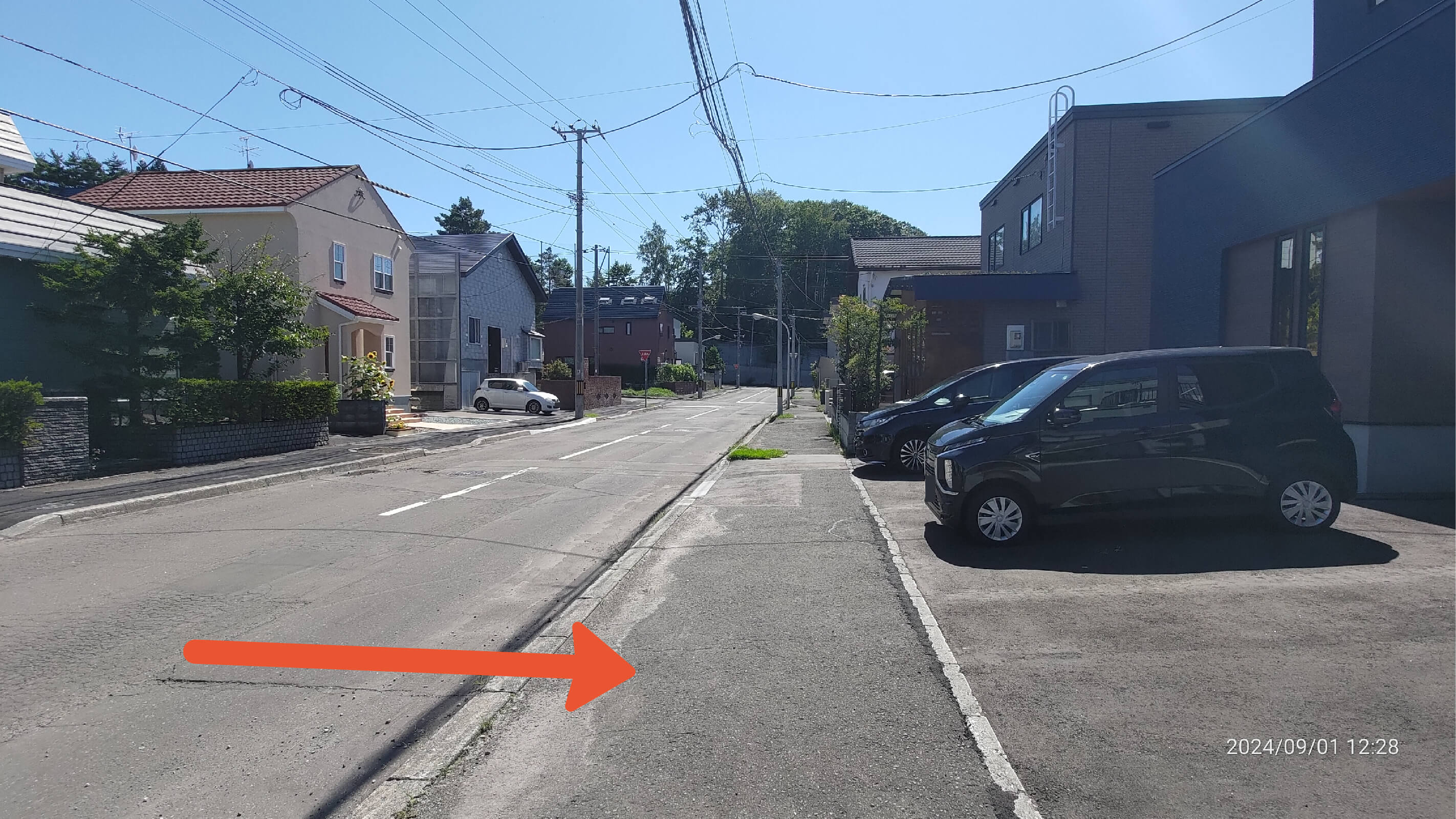 西岡一条6-2-10駐車場の写真