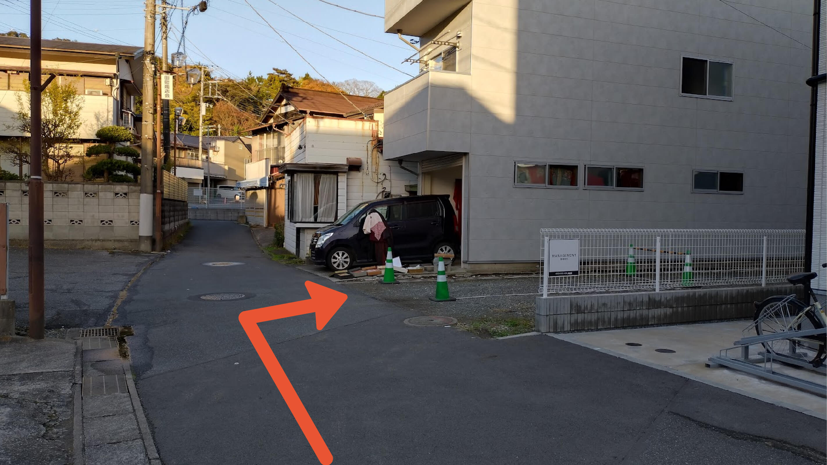 田町262駐車場の写真