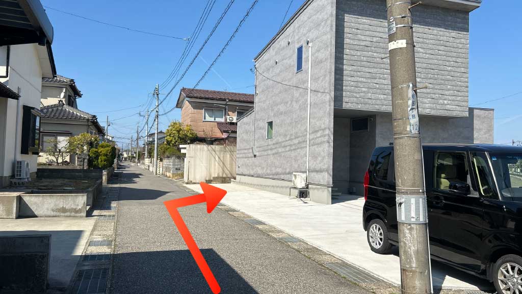 小新3-12-11駐車場の写真