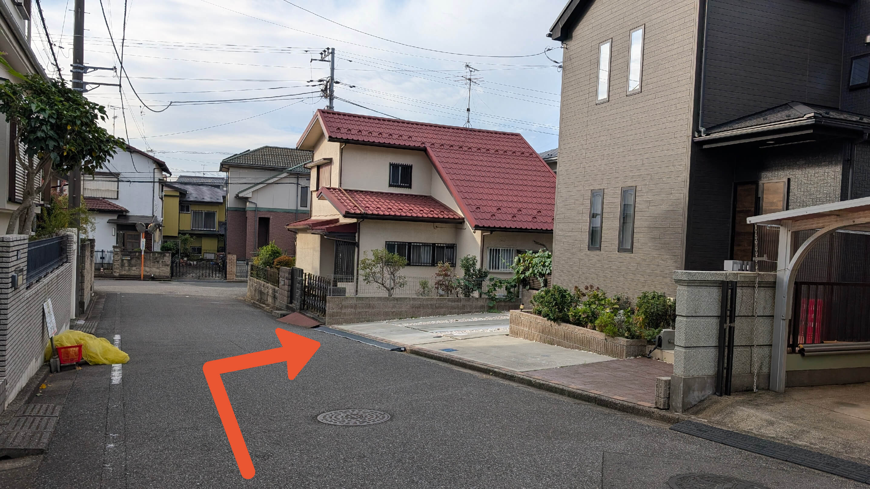 大穴北1-28-12駐車場の写真