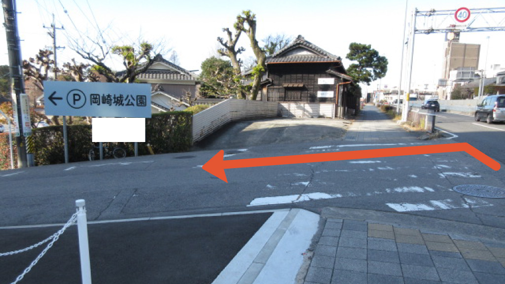 岡崎城下家康公夏まつり花火大会から近くて安い岡崎城公園平面駐車場