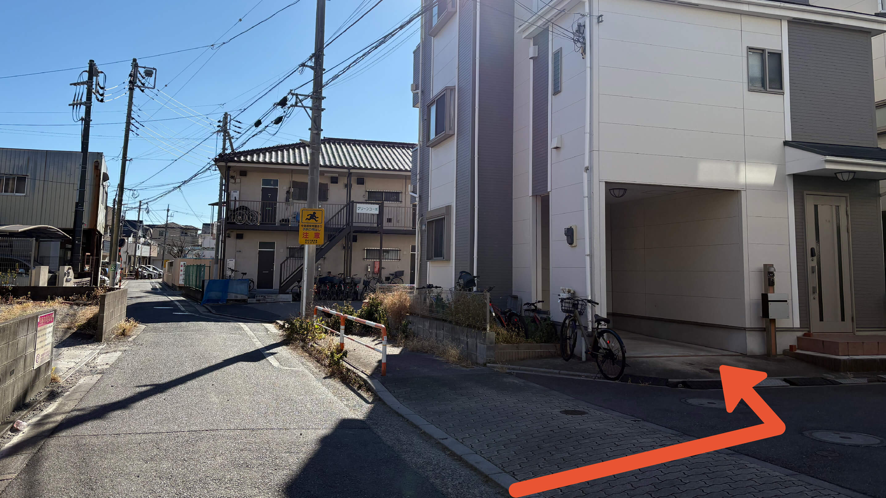島根2-33-18駐車場の写真