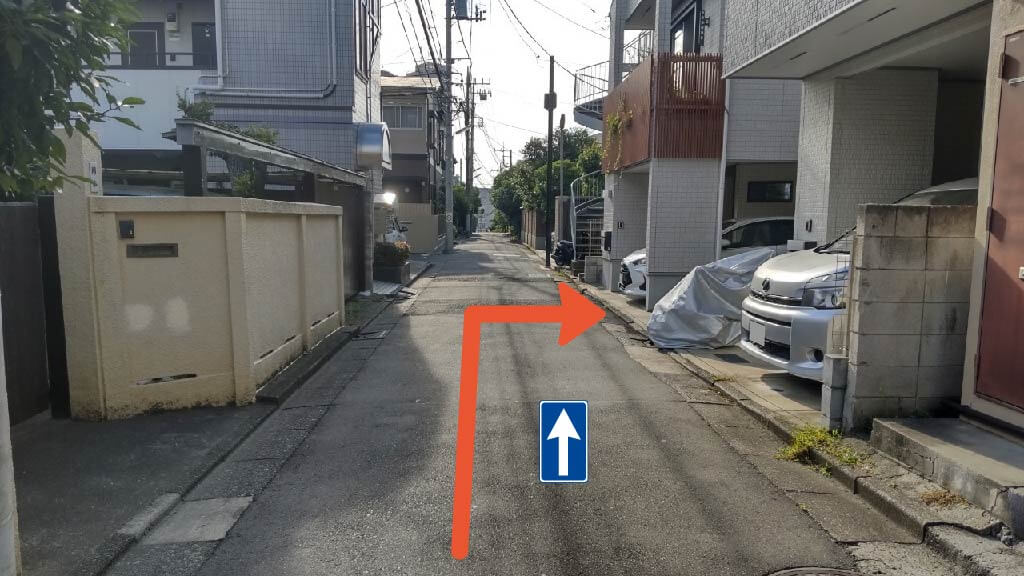 下北沢駅 から 近くて安い 駐車場 100 7h 特p とくぴー