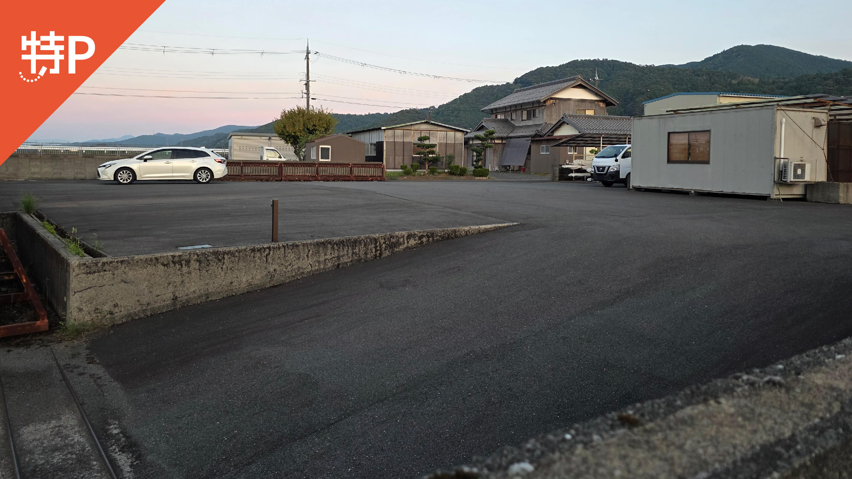 【予約制】特P 西三松13-40-4駐車場の画像1