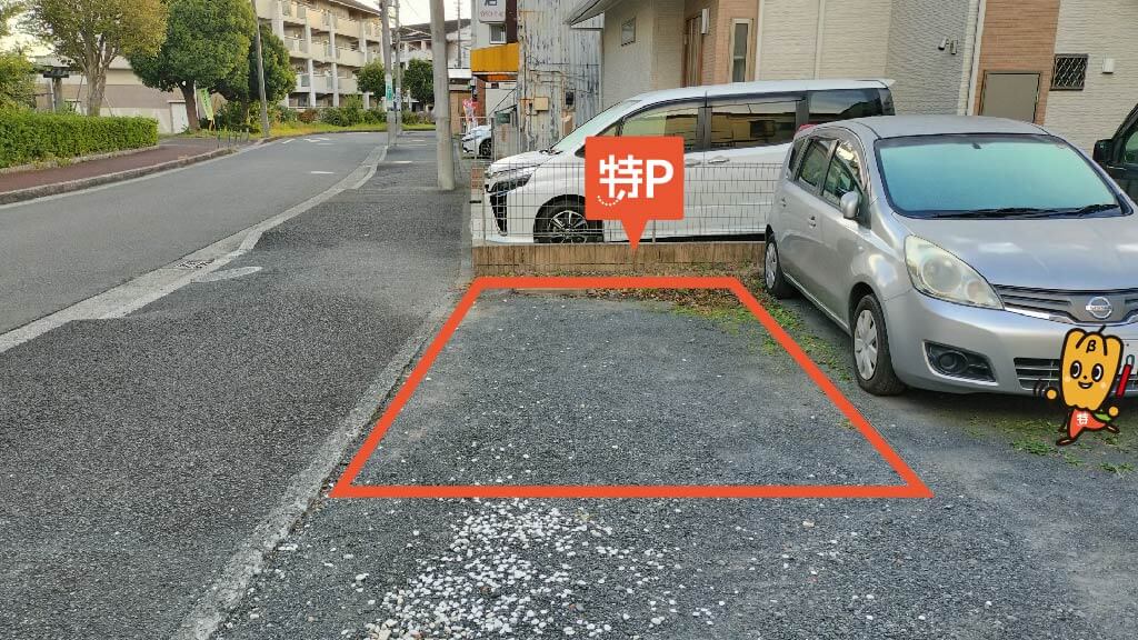 十日市場駅から近くて安い新治町925-3 緑色 nono-no-ieパーキング