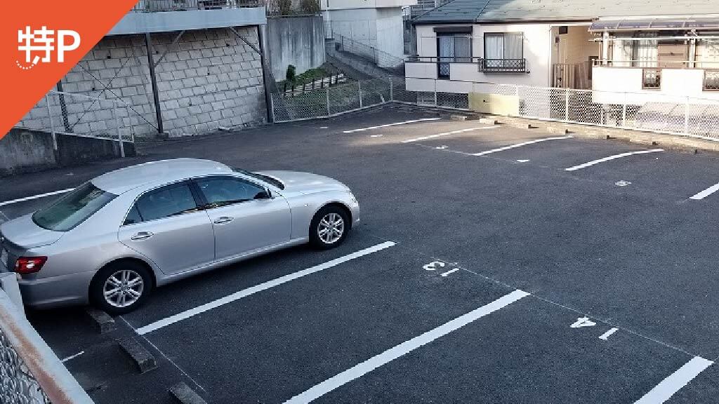 戸塚町3521駐車場の写真