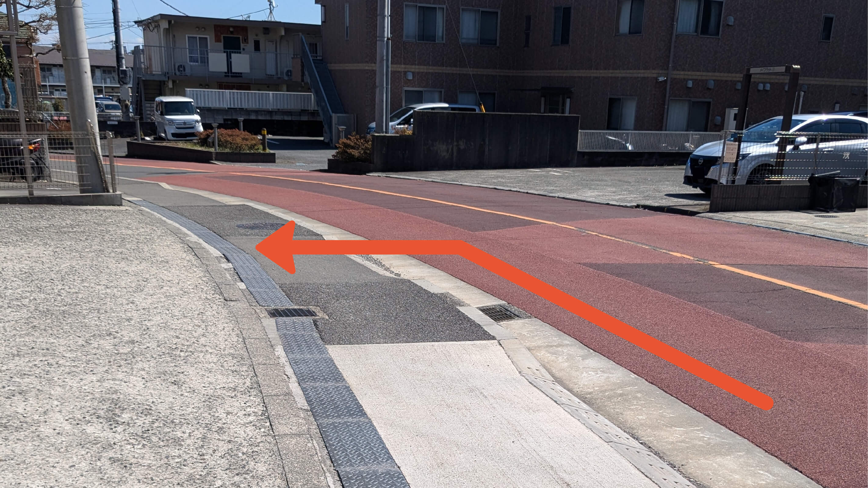 高ヶ坂2-28-7駐車場の写真