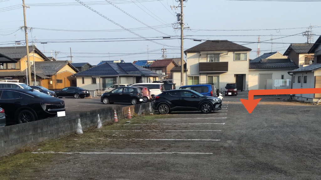 只越1266-1付近駐車場の写真