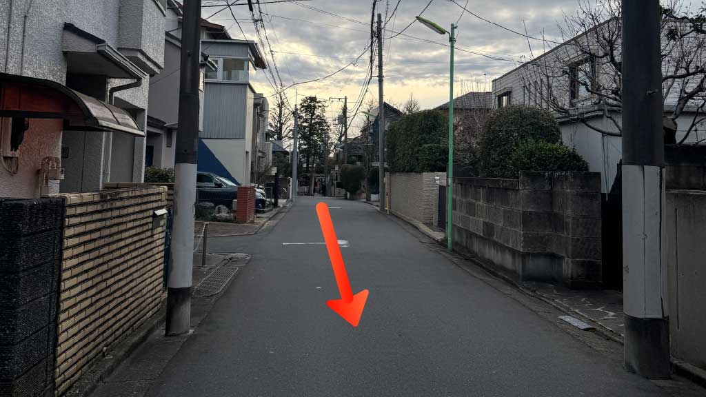 松原2-12-13駐車場の写真