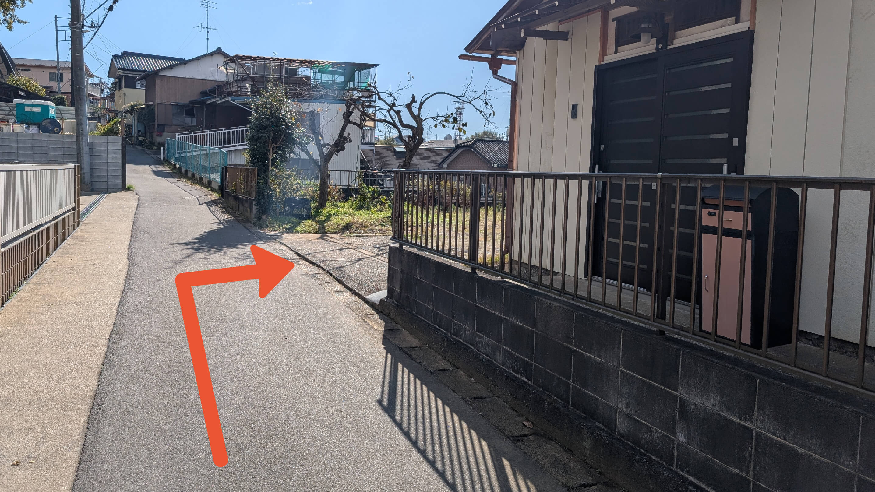 土屋876-2駐車場の写真