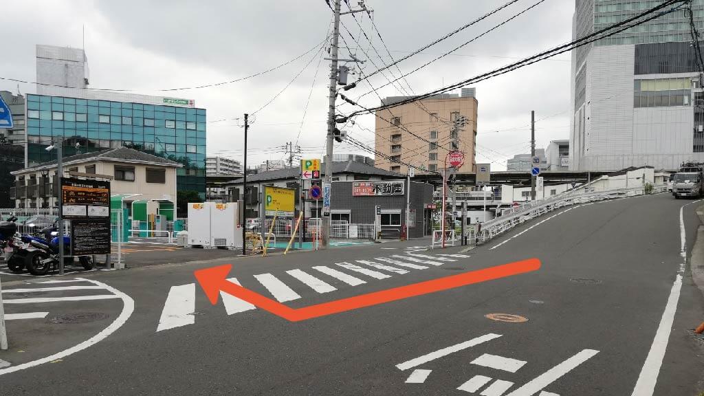 『新横浜駅』から近くて安い篠原町2981-1駐車場