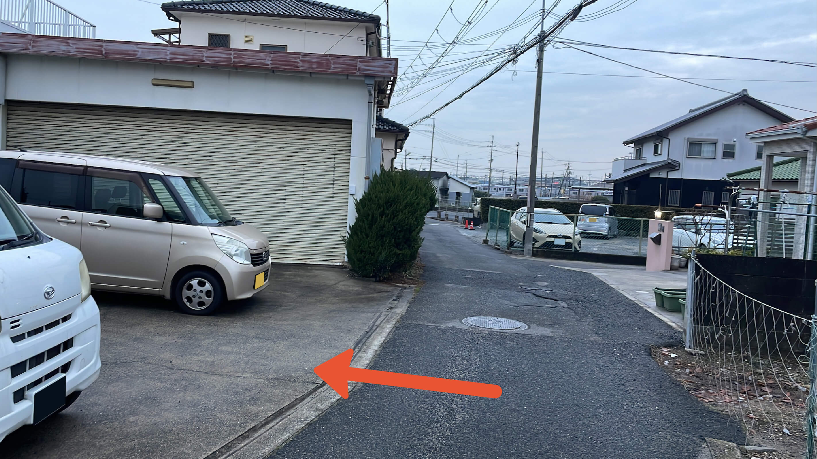 岡本2-10-36駐車場の写真