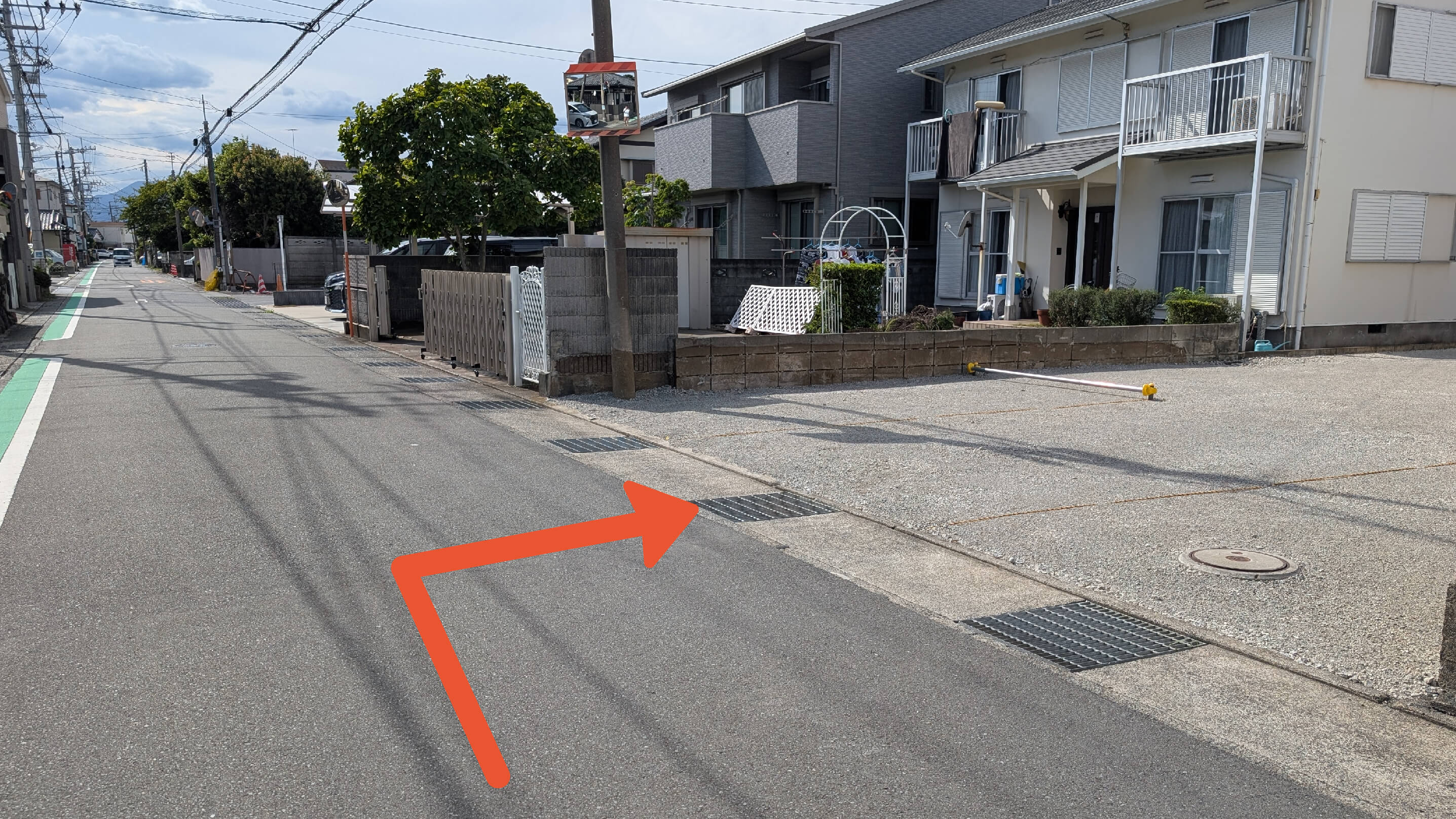 山西9-7駐車場の写真