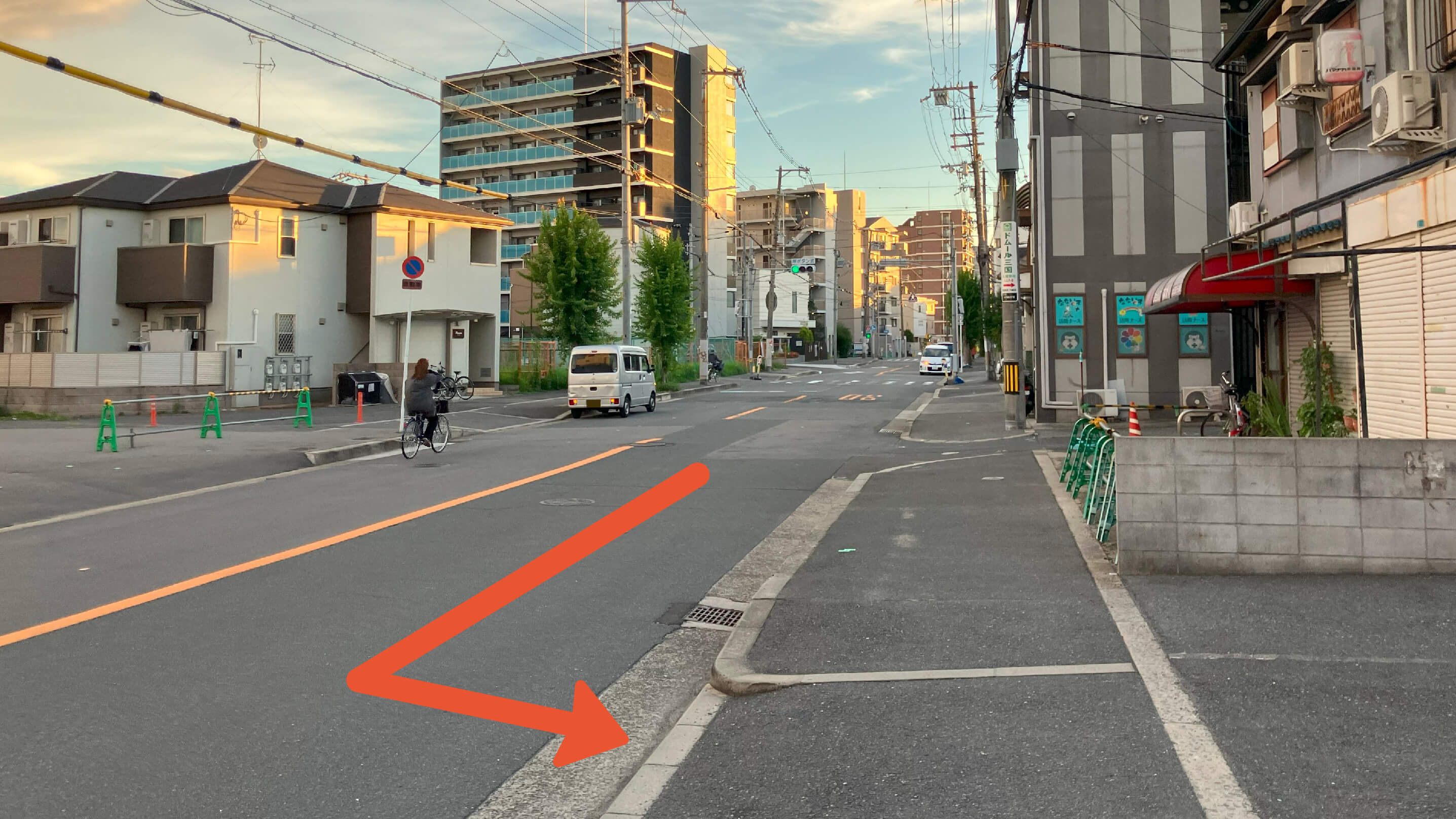 《軽・コンパクト》十八条3-8-1駐車場の写真