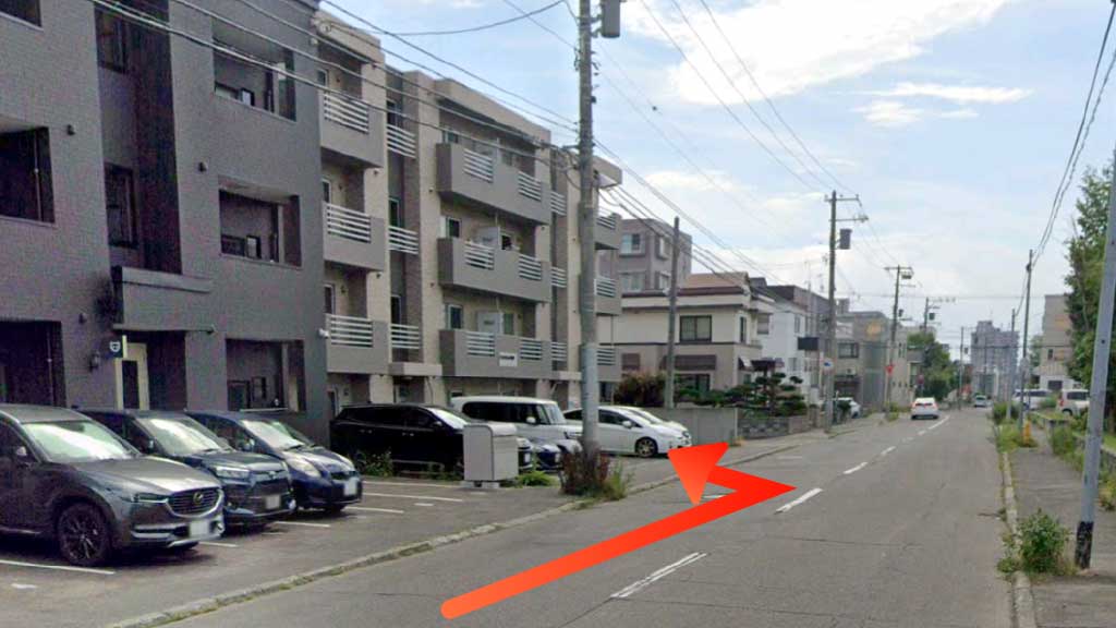 パインハート本郷駐車場の写真