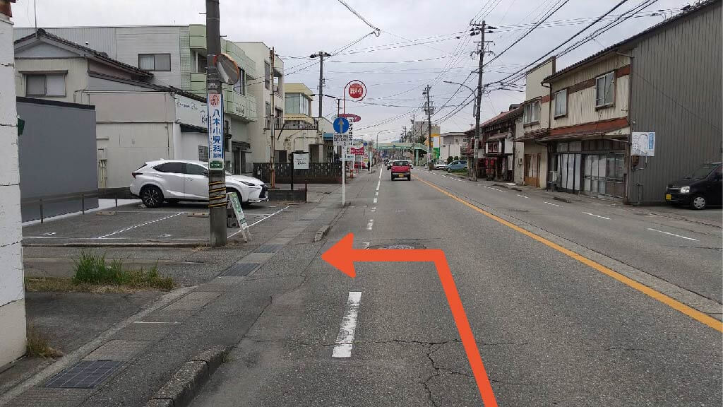 久方町8-46付近駐車場の写真