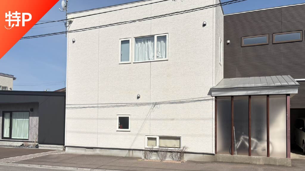 【予約制】特P 富岡町1丁目13-14駐車場の画像1