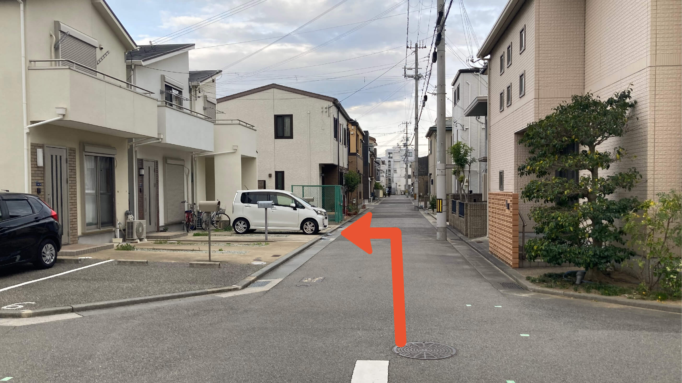 金平町1-1-4-1駐車場の写真
