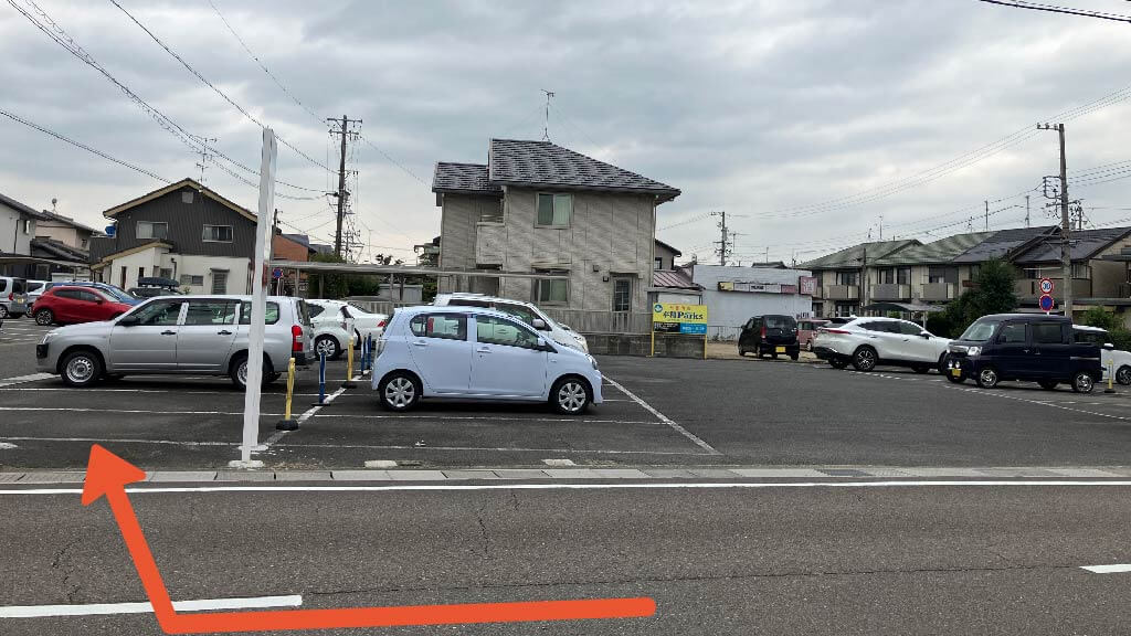 【東側】那加新加納町3771駐車場の写真