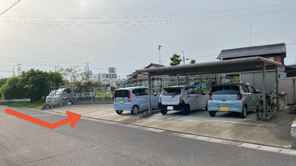 【SUVまで】茜部中島1-22-5駐車場の写真