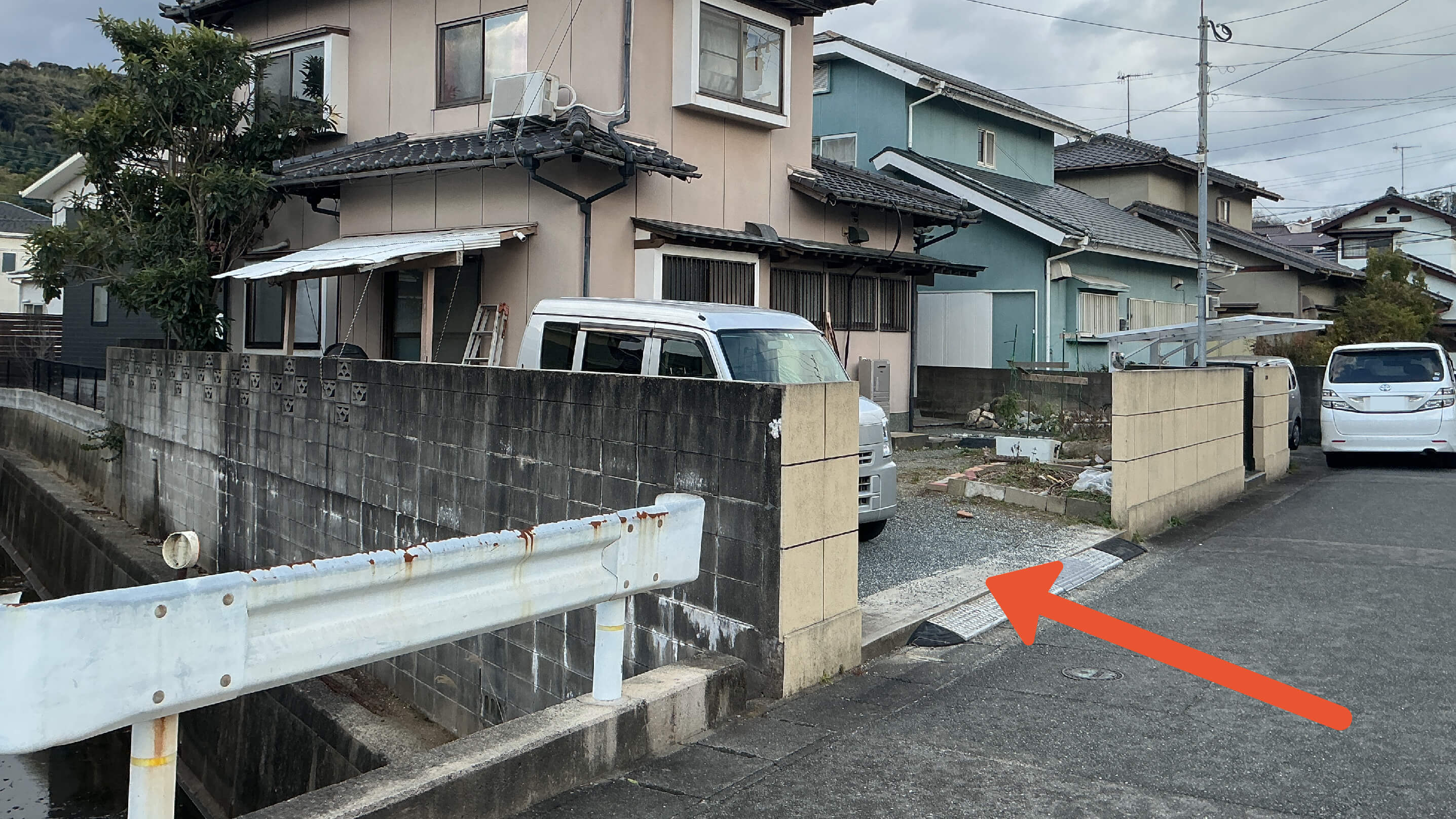 《軽自動車》神在東3-5-10駐車場の写真