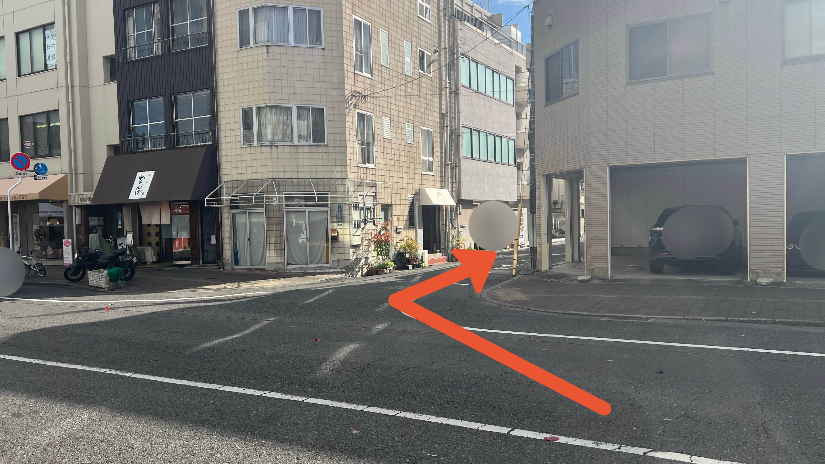 【1番】内山下2-1-3駐車場の写真