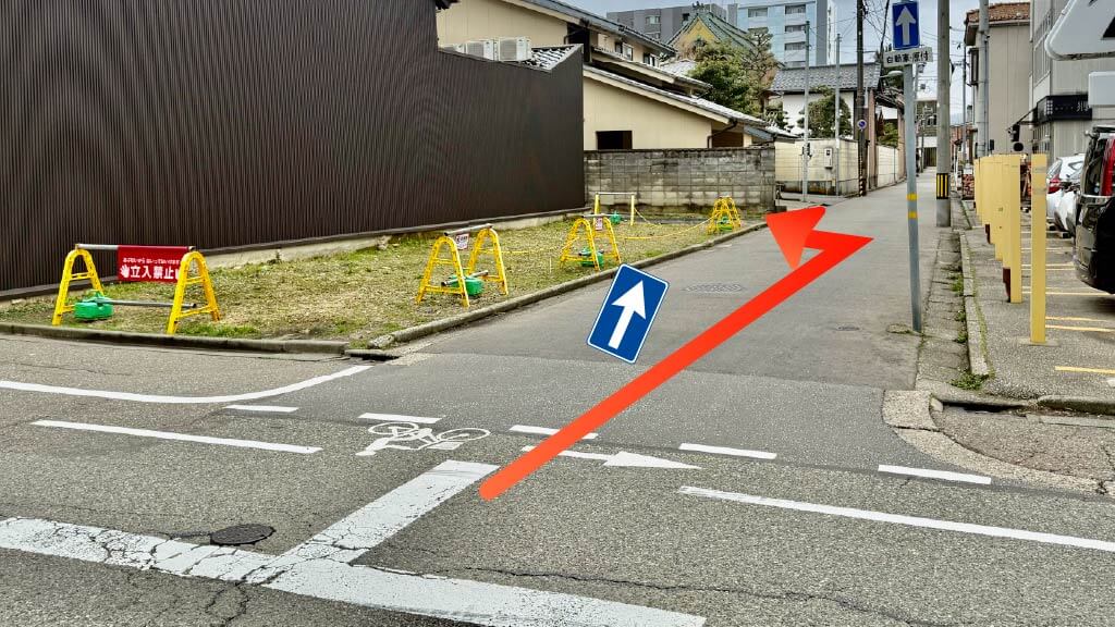 本町2丁目3-22駐車場の写真