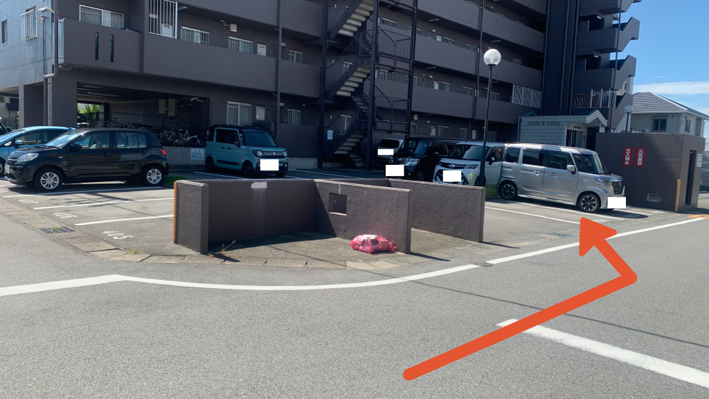 前ケ須町西勘助252-1駐車場の写真
