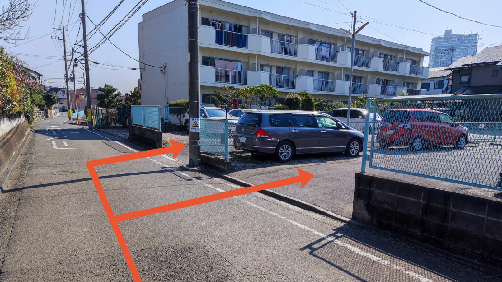 二俣川1-63 駐車場の写真