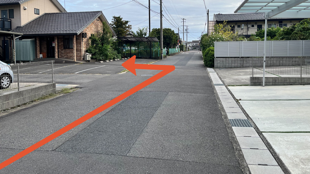 那加不動丘2丁目119駐車場の写真