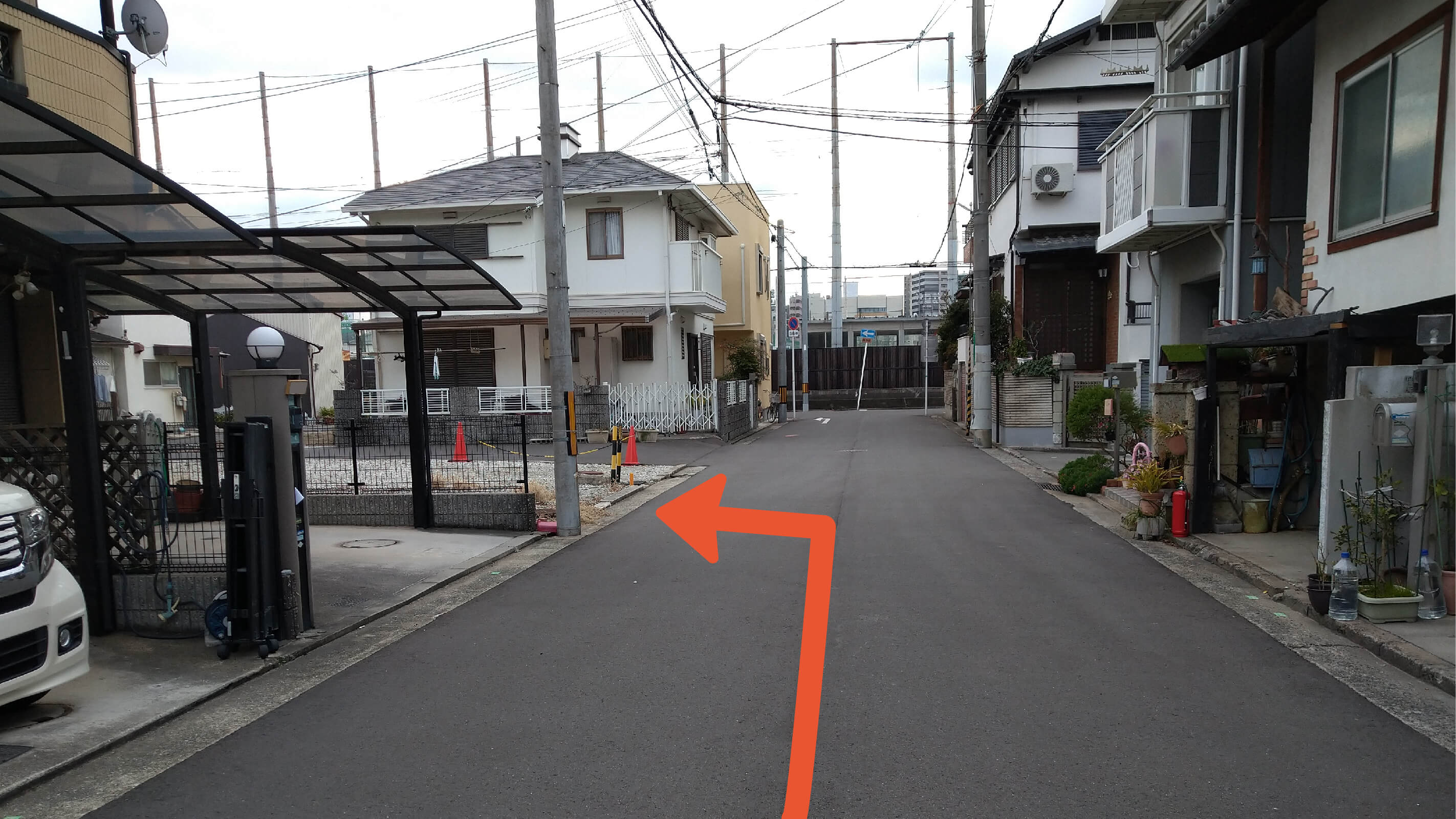 【予約制】特P 材木町東4-2-14駐車場の画像1