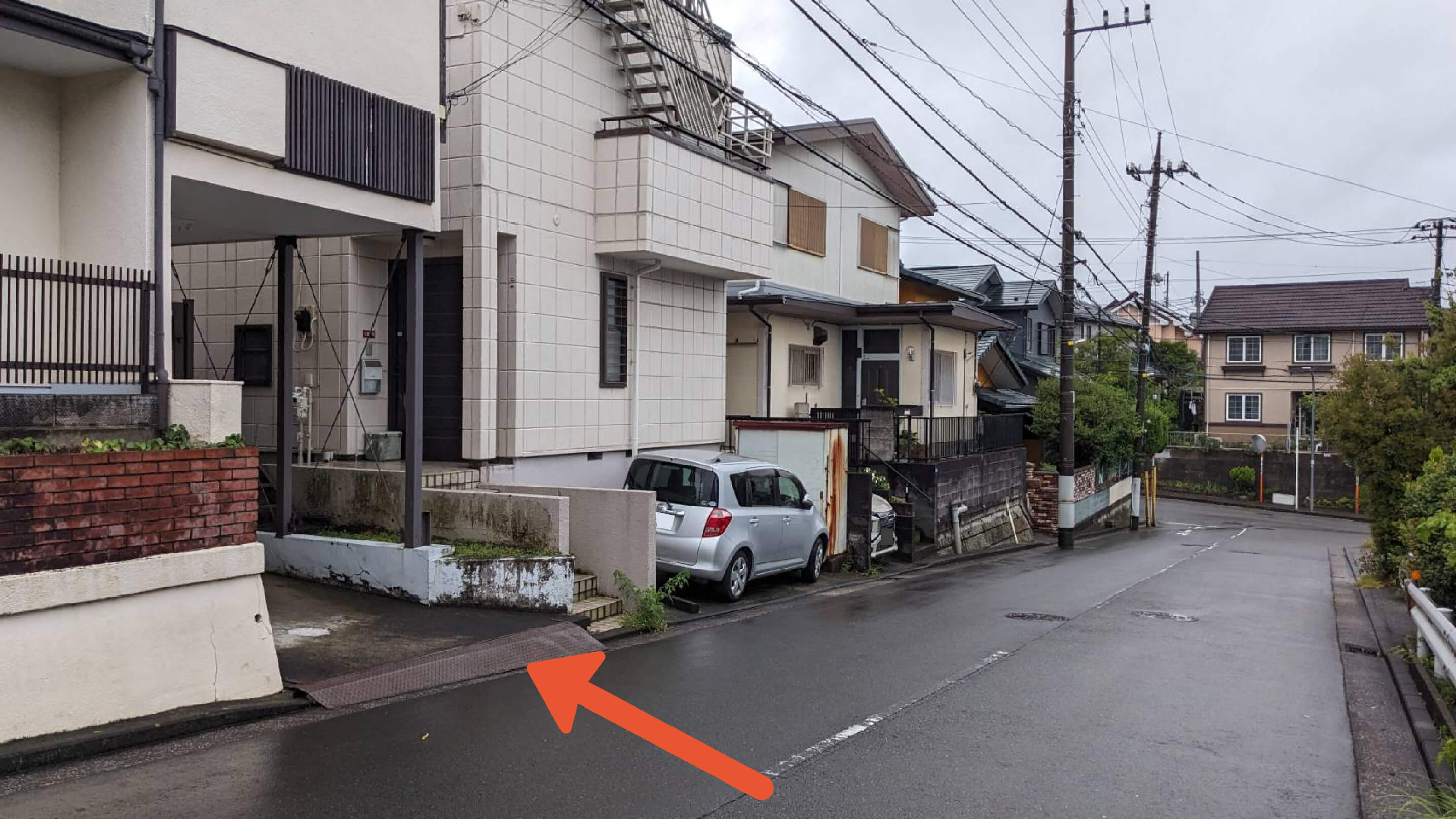 富岡西7-51-20駐車場の写真