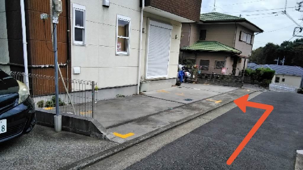 菅田町1004-15駐車場の写真